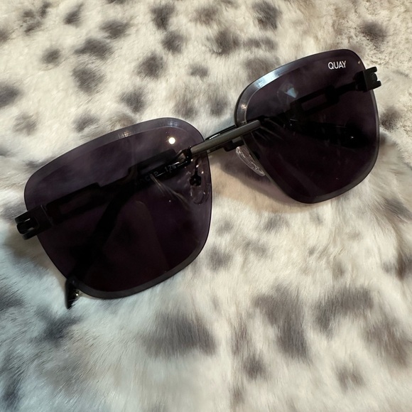 Quay Black Square Sunglasses